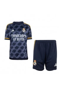 Fotbalové Dres Real Madrid Dětské Venkovní Oblečení 2023-24 Krátký Rukáv (+ trenýrky)